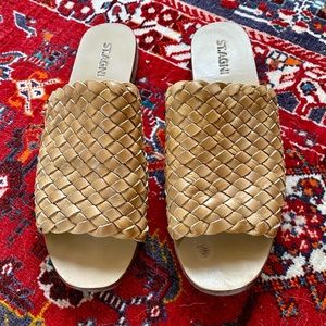 St. Agni Woven Leather Slide in Tan, size 39